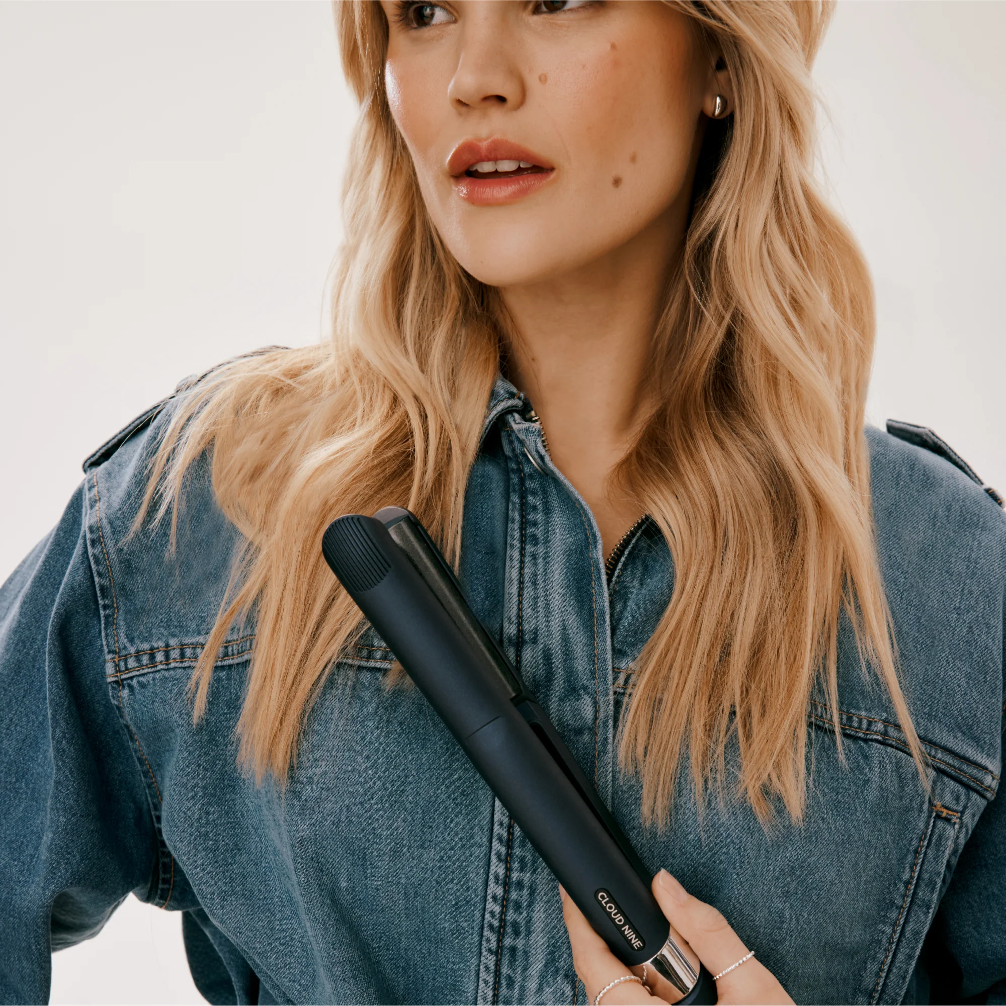The Luxury Contouring Original Iron - Image 8